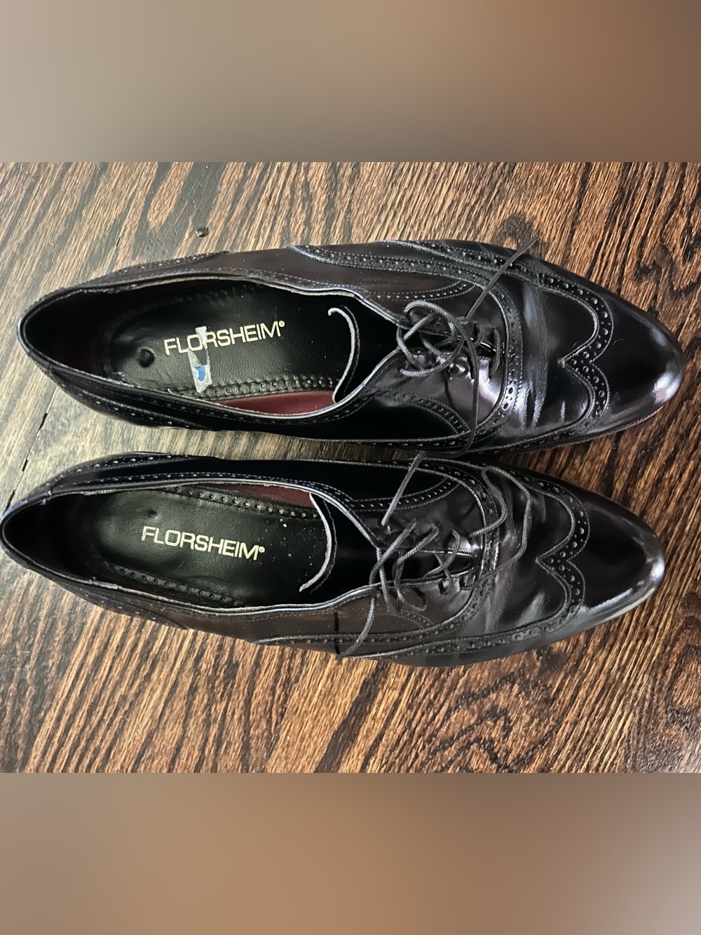 Florsheim black leather wingtip oxford size 10